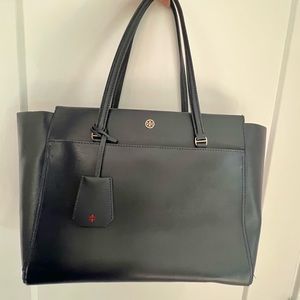 Tory Burch Large Robinson Tote